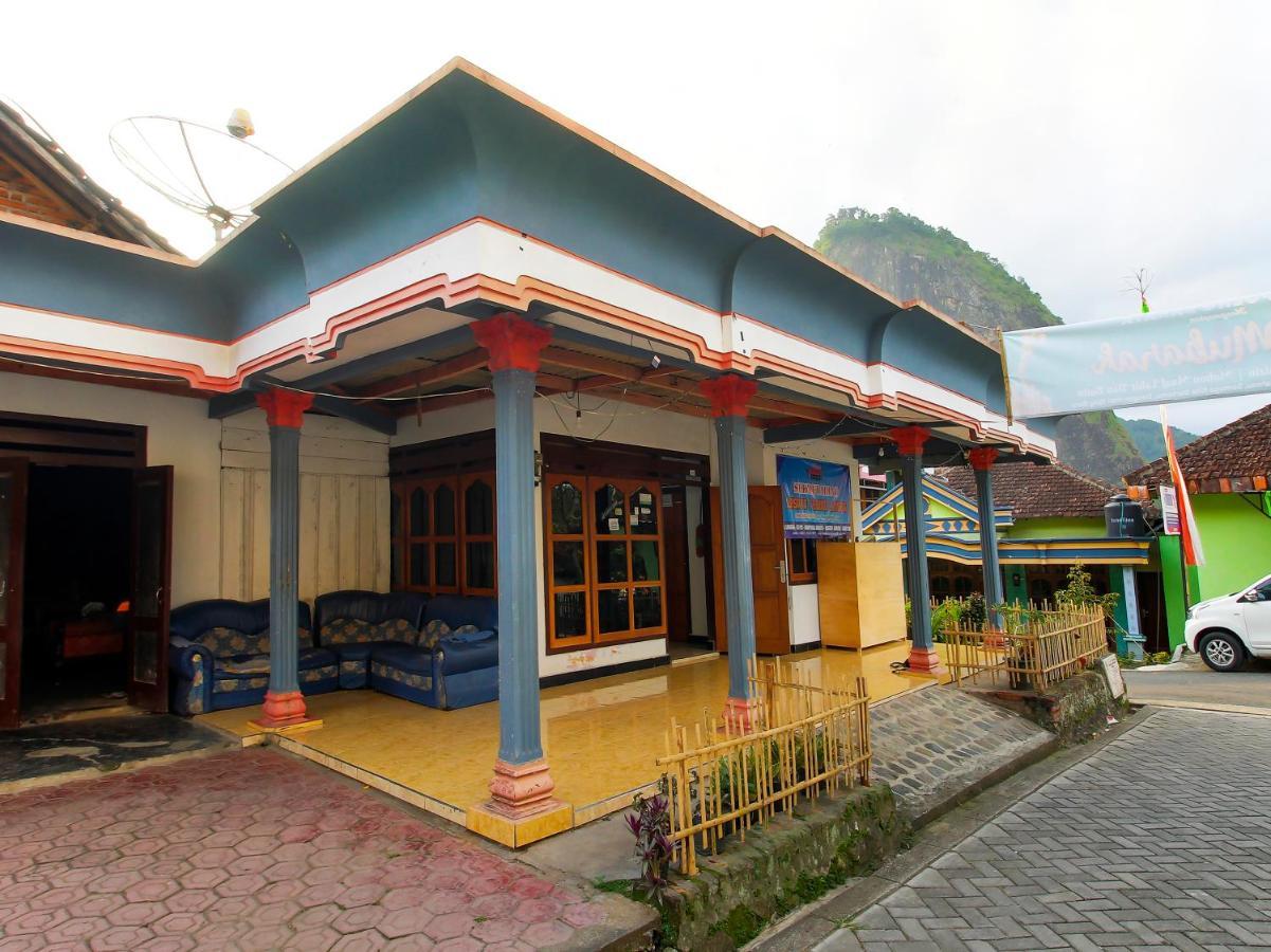 Oyo Homes 91134 Desa Wisata Tebing Lingga Trenggalek Extérieur photo