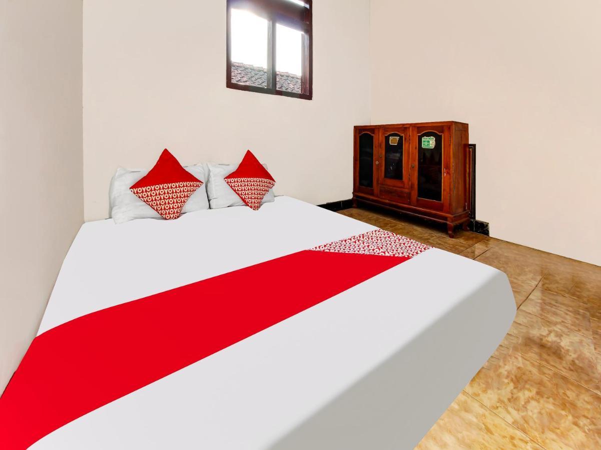 Oyo Homes 91134 Desa Wisata Tebing Lingga Trenggalek Extérieur photo
